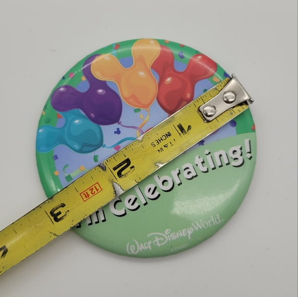 DISNEY | Walt Disney World birthday pin - Picture 2 of 3